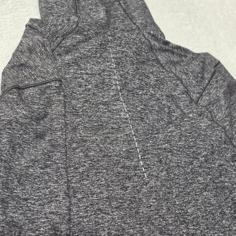 Lululemon surge warm